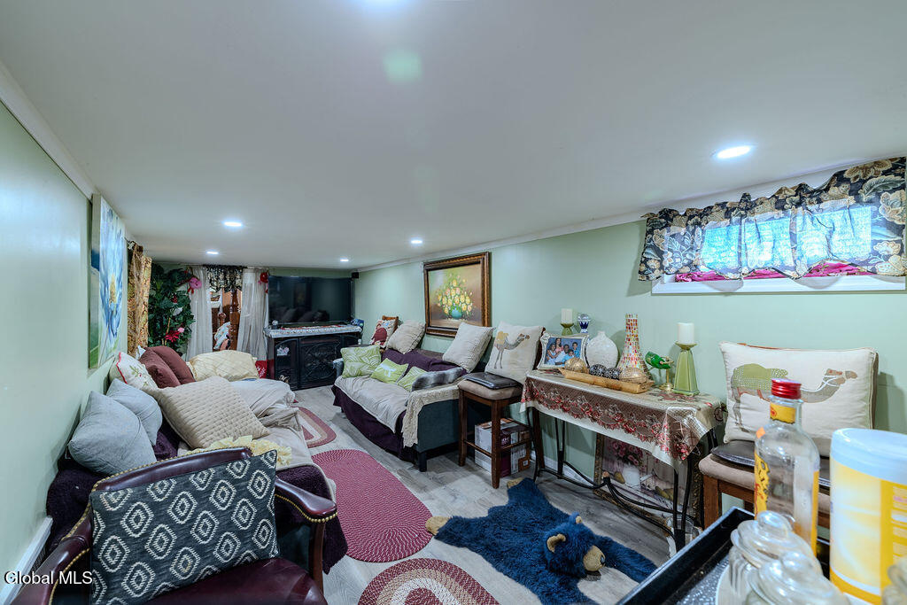 1680 Carrie Street Schenectady NY 12308