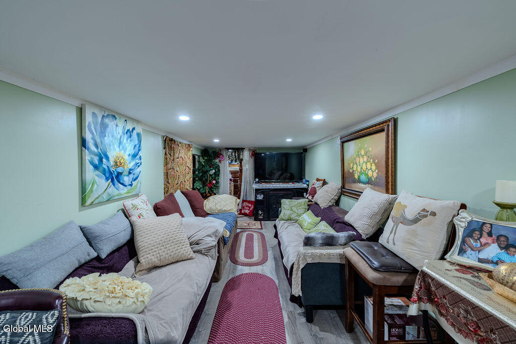 1680 Carrie Street Schenectady NY 12308