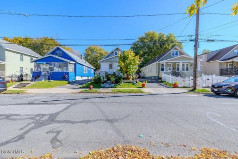 1680 Carrie Street Schenectady NY 12308