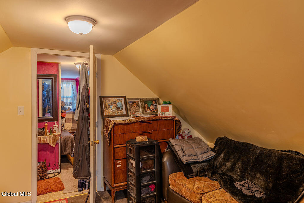 1680 Carrie Street Schenectady NY 12308