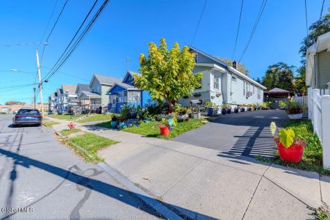 1680 Carrie Street Schenectady NY 12308