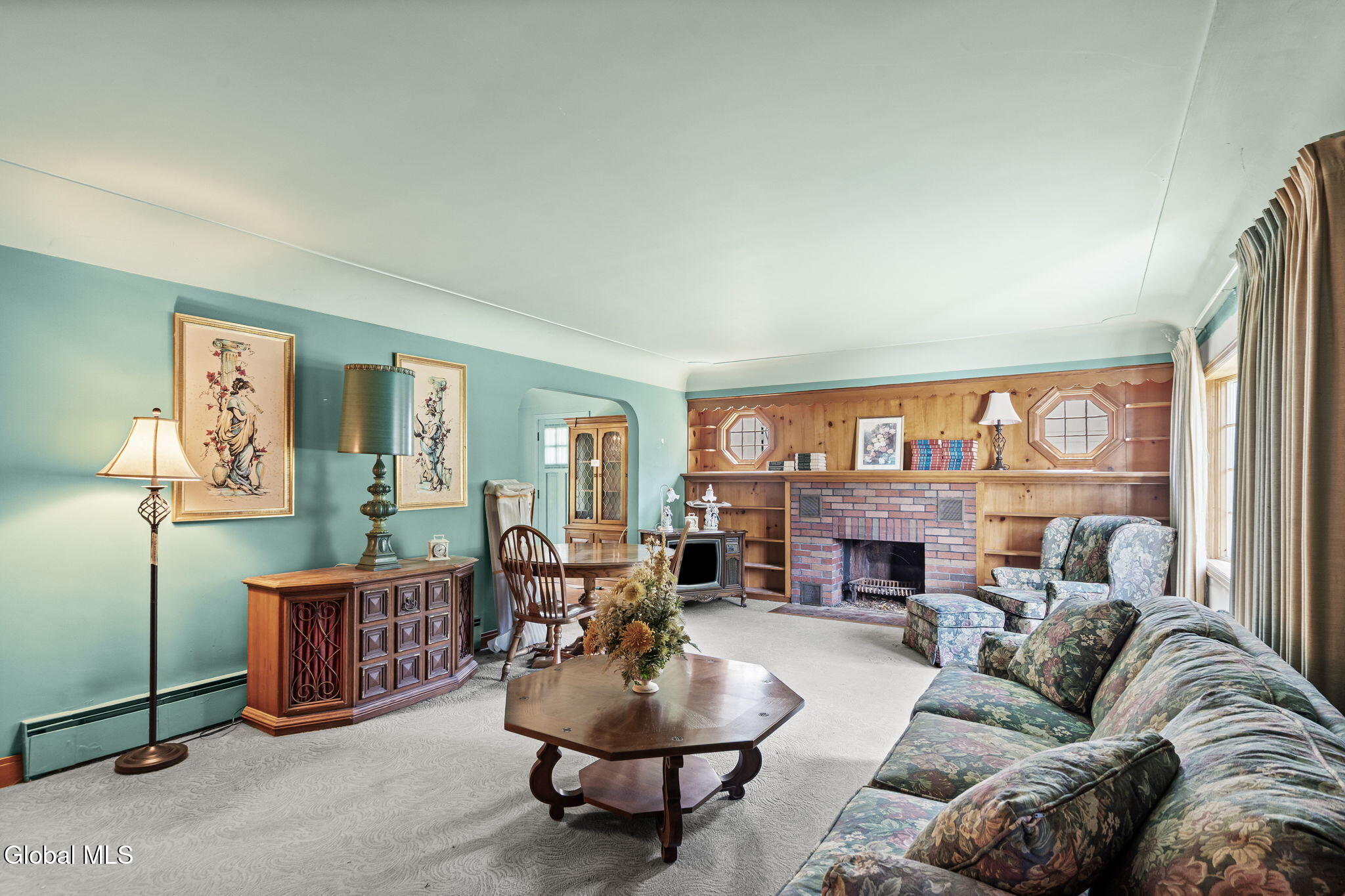 25 Van Dyke Avenue Amsterdam NY 12010