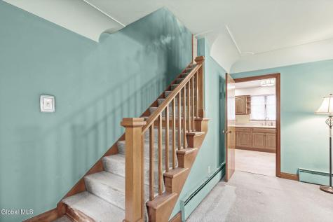 25 Van Dyke Avenue Amsterdam NY 12010