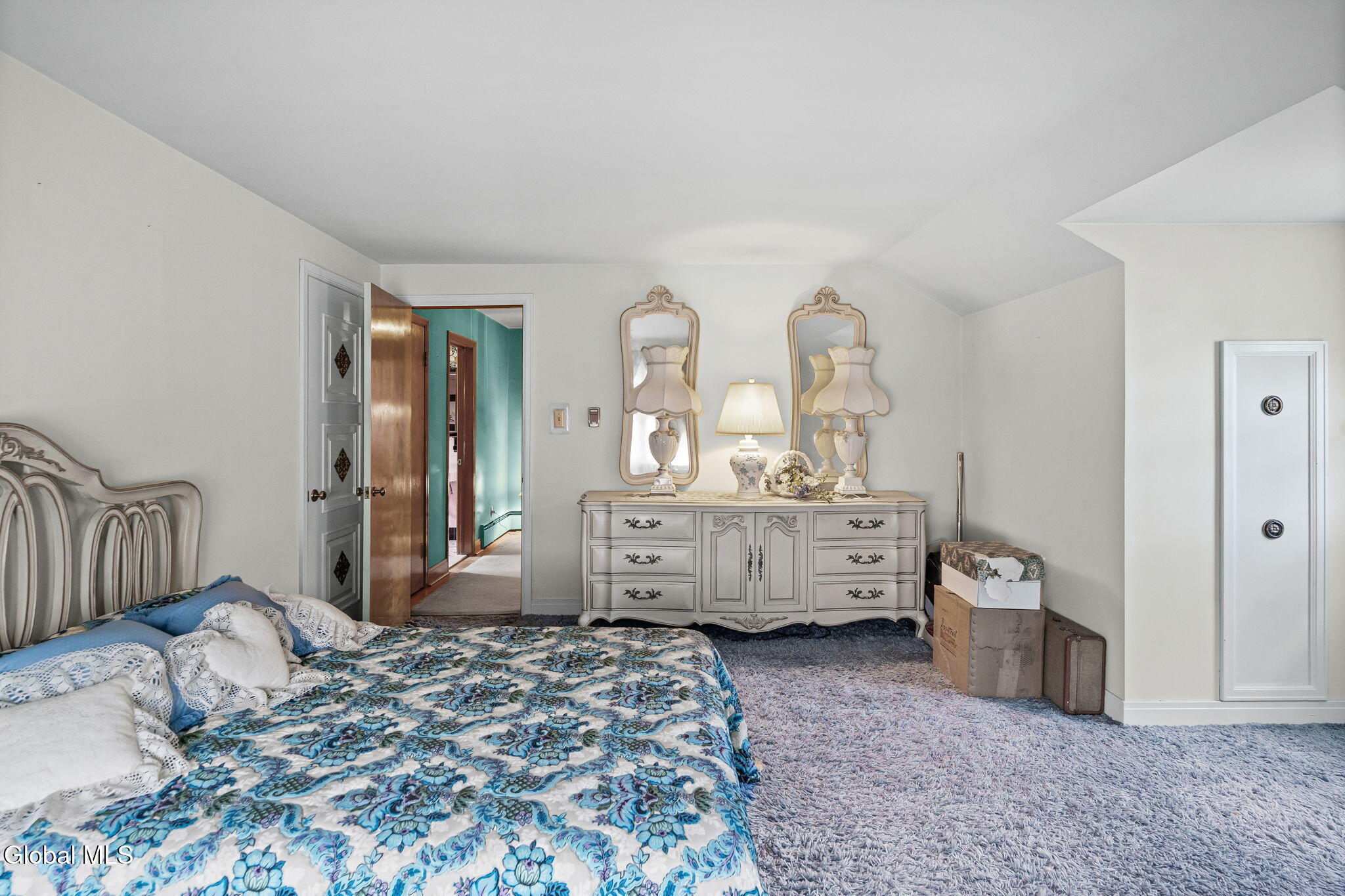 25 Van Dyke Avenue Amsterdam NY 12010