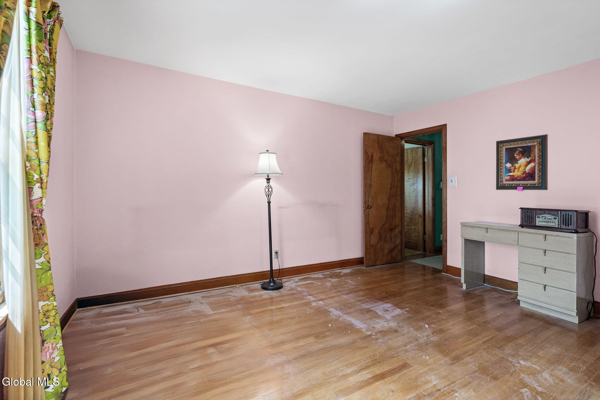 25 Van Dyke Avenue Amsterdam NY 12010