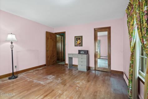 25 Van Dyke Avenue Amsterdam NY 12010