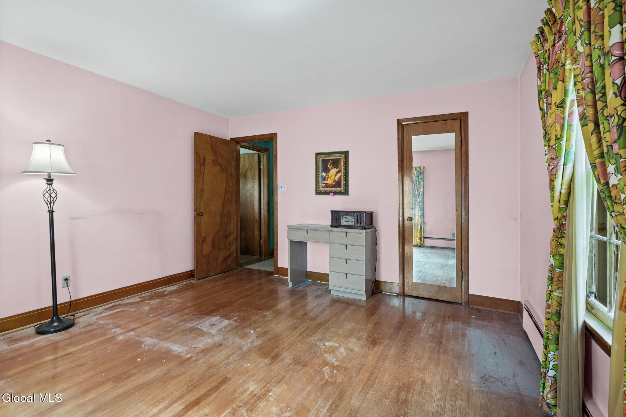 25 Van Dyke Avenue Amsterdam NY 12010