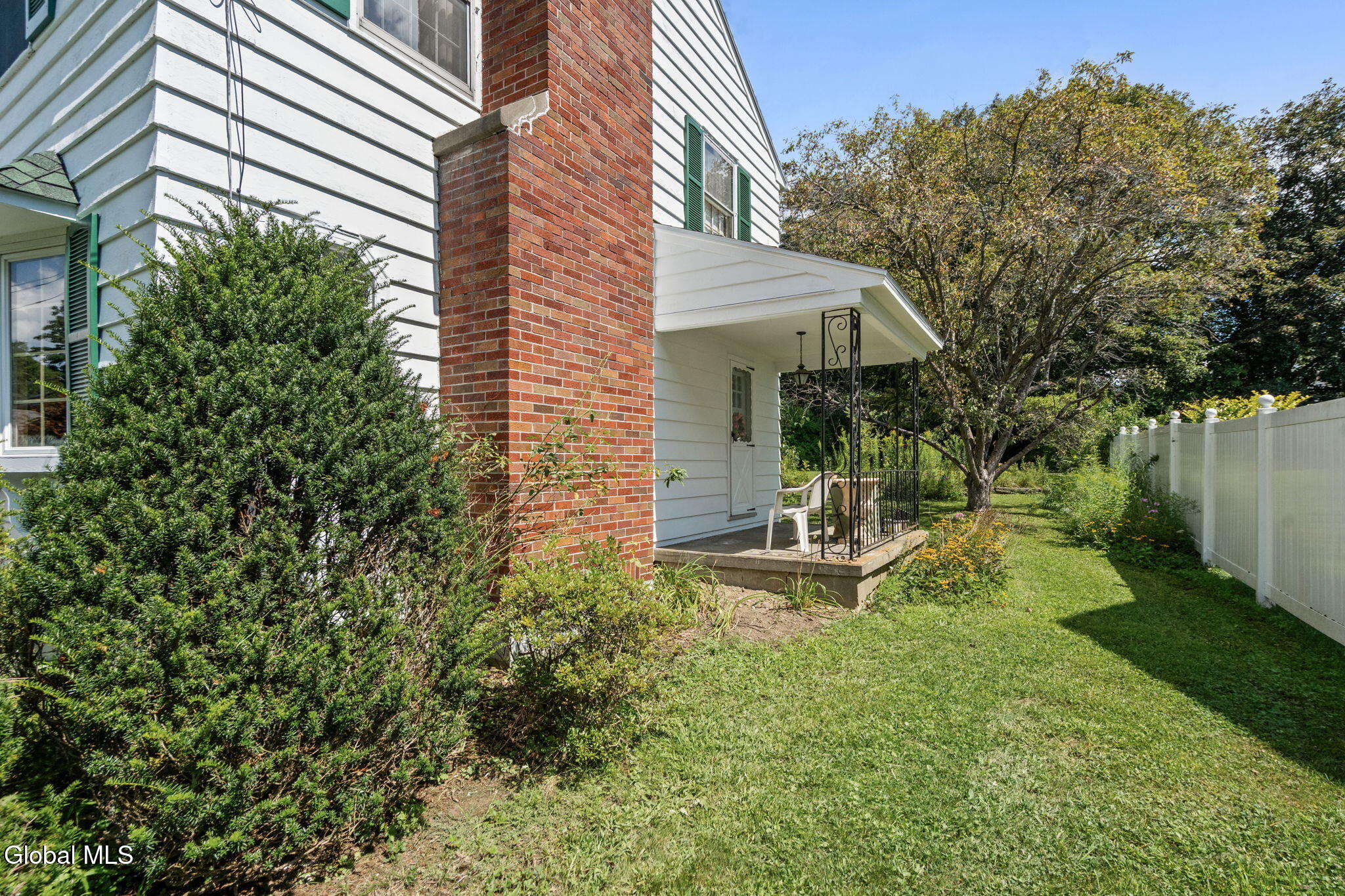 25 Van Dyke Avenue Amsterdam NY 12010