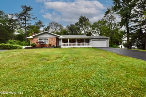 618 Maywood Avenue Guilderland NY 12303