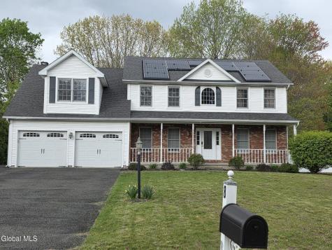 8 Spruce Street Clifton Park NY 12065