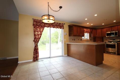 8 Spruce Street Clifton Park NY 12065