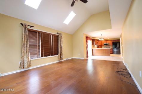 8 Spruce Street Clifton Park NY 12065