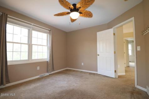 8 Spruce Street Clifton Park NY 12065
