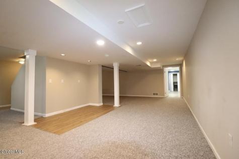 8 Spruce Street Clifton Park NY 12065