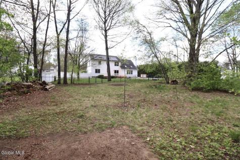 8 Spruce Street Clifton Park NY 12065
