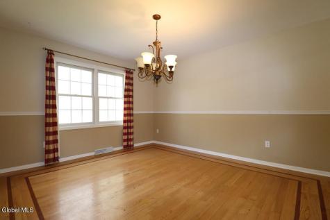 8 Spruce Street Clifton Park NY 12065