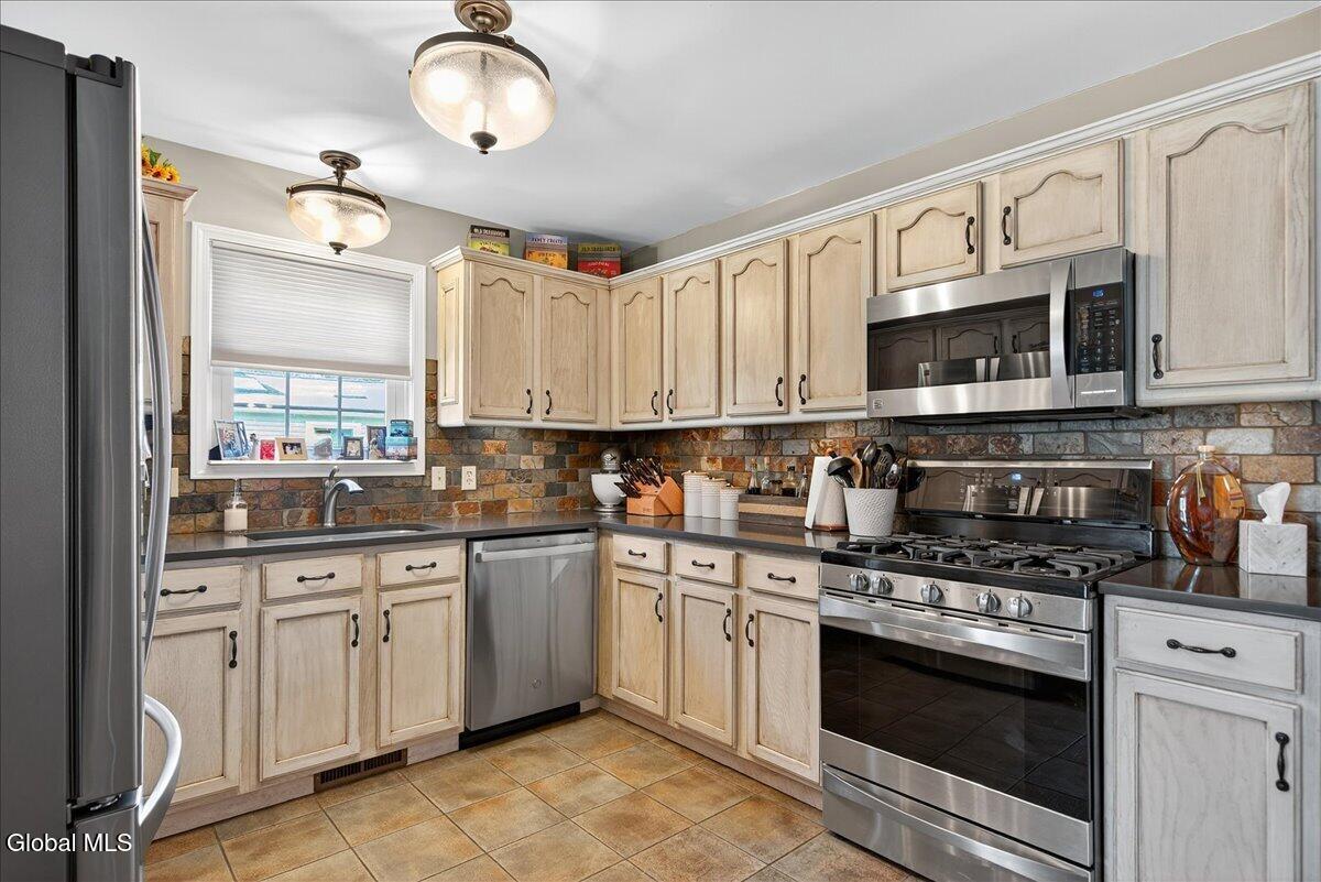 116 Charlton Road Ballston Lake NY 12019