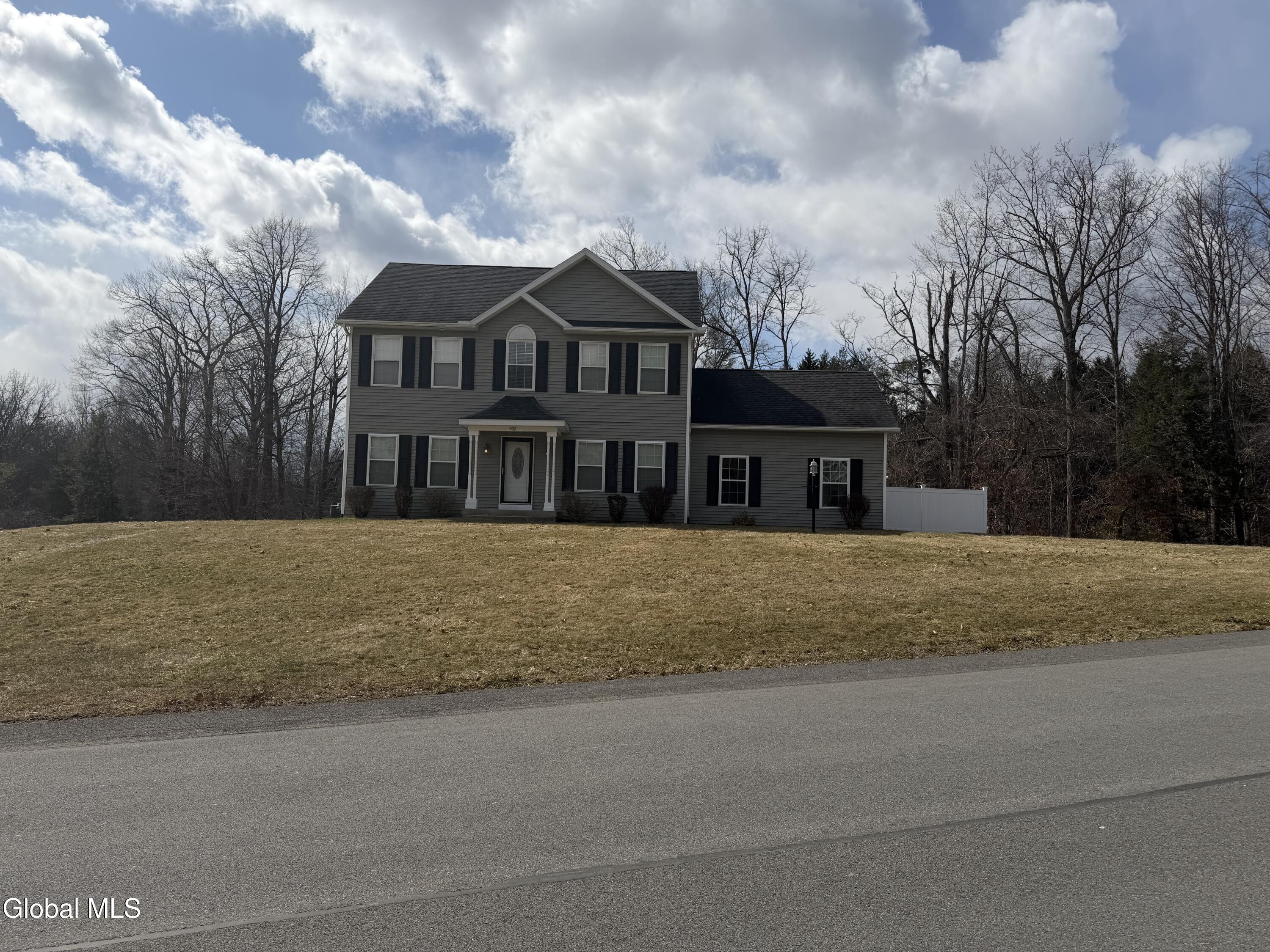 902 Shardon Court Schenectady NY 12306