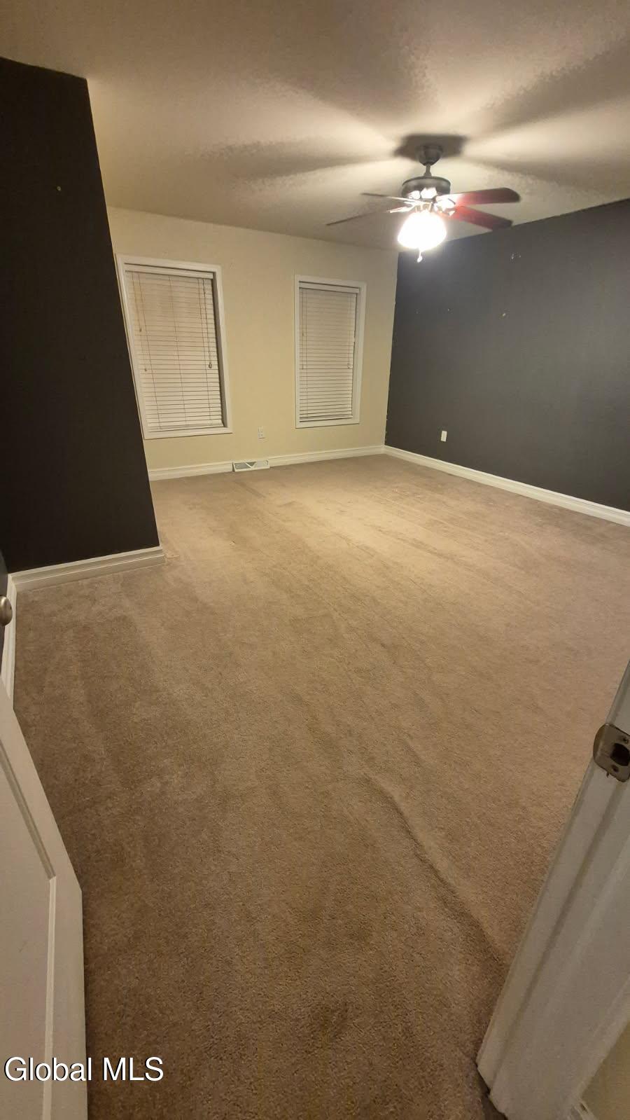 902 Shardon Court Schenectady NY 12306