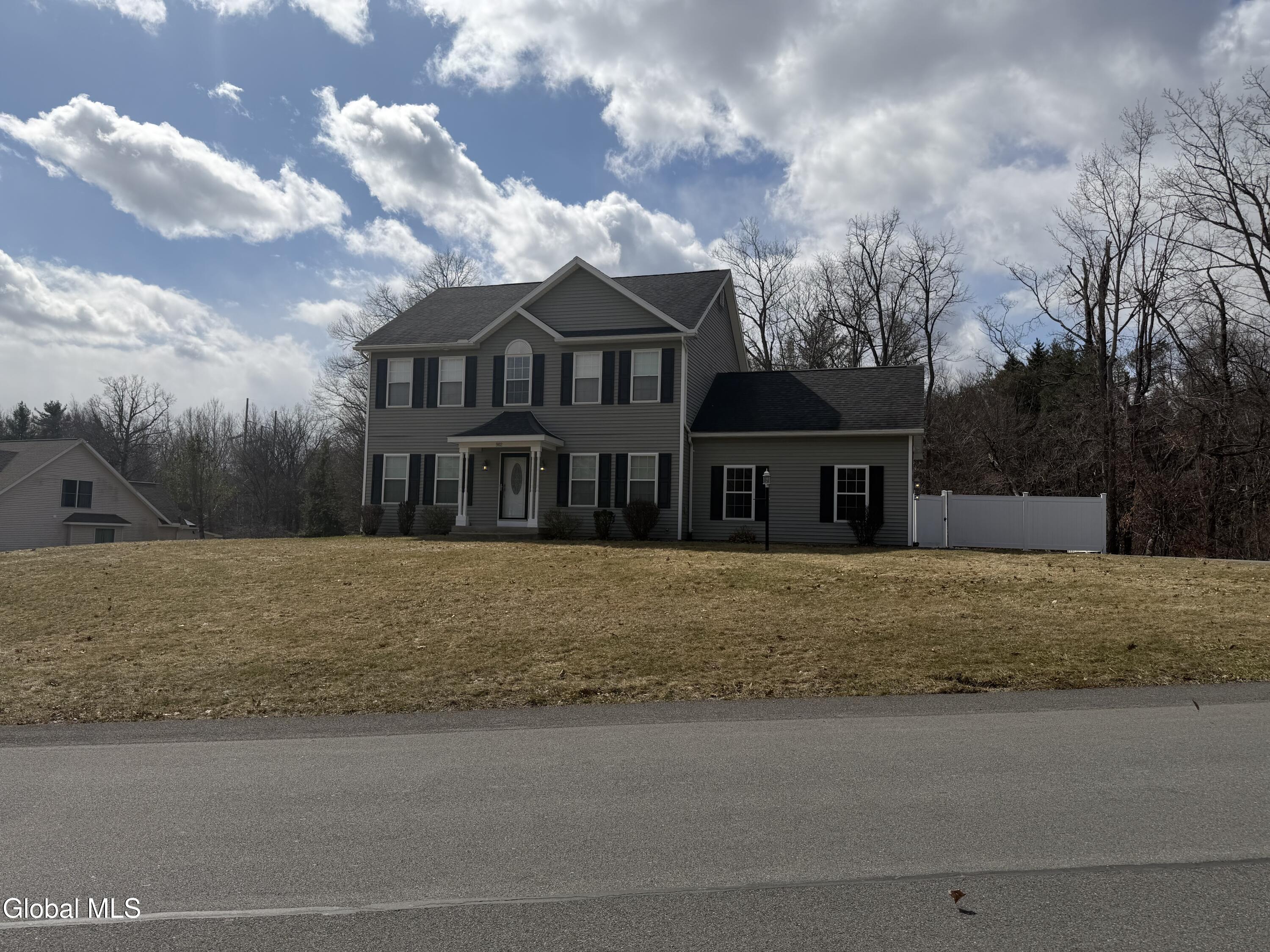 902 Shardon Court Schenectady NY 12306