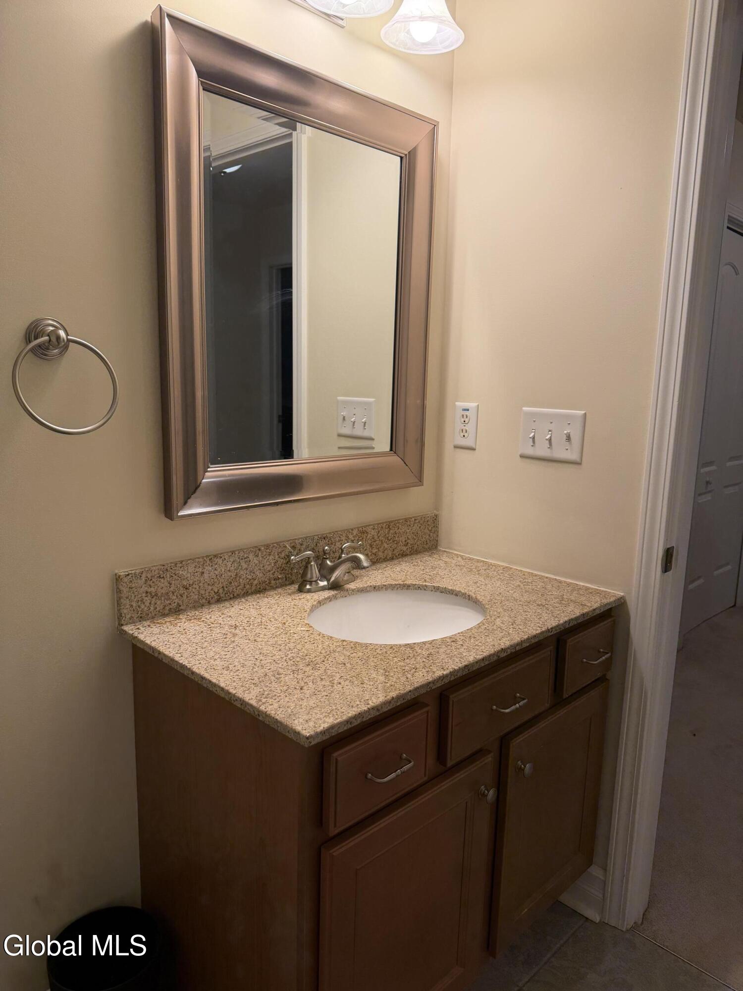 902 Shardon Court Schenectady NY 12306