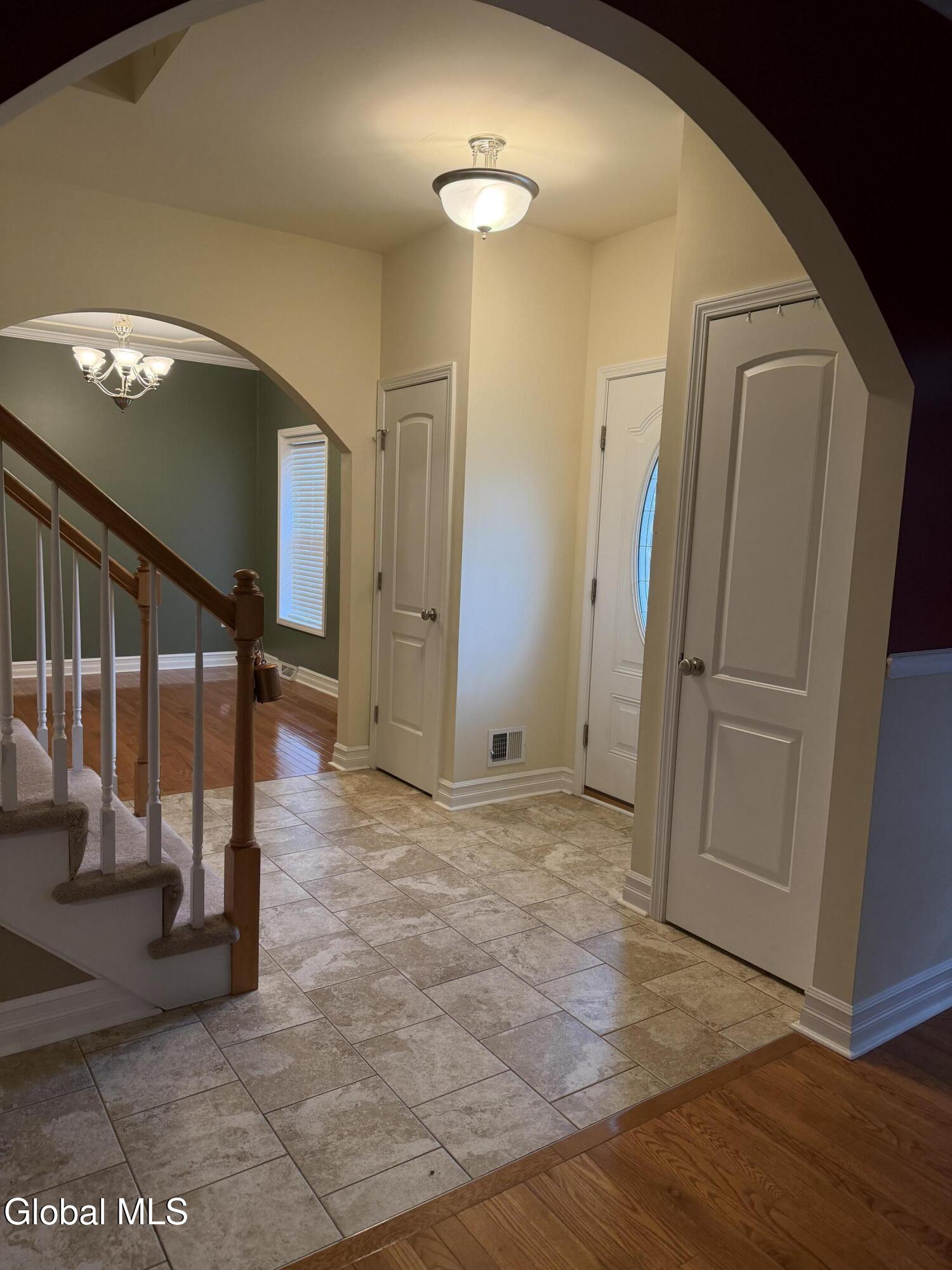 902 Shardon Court Schenectady NY 12306