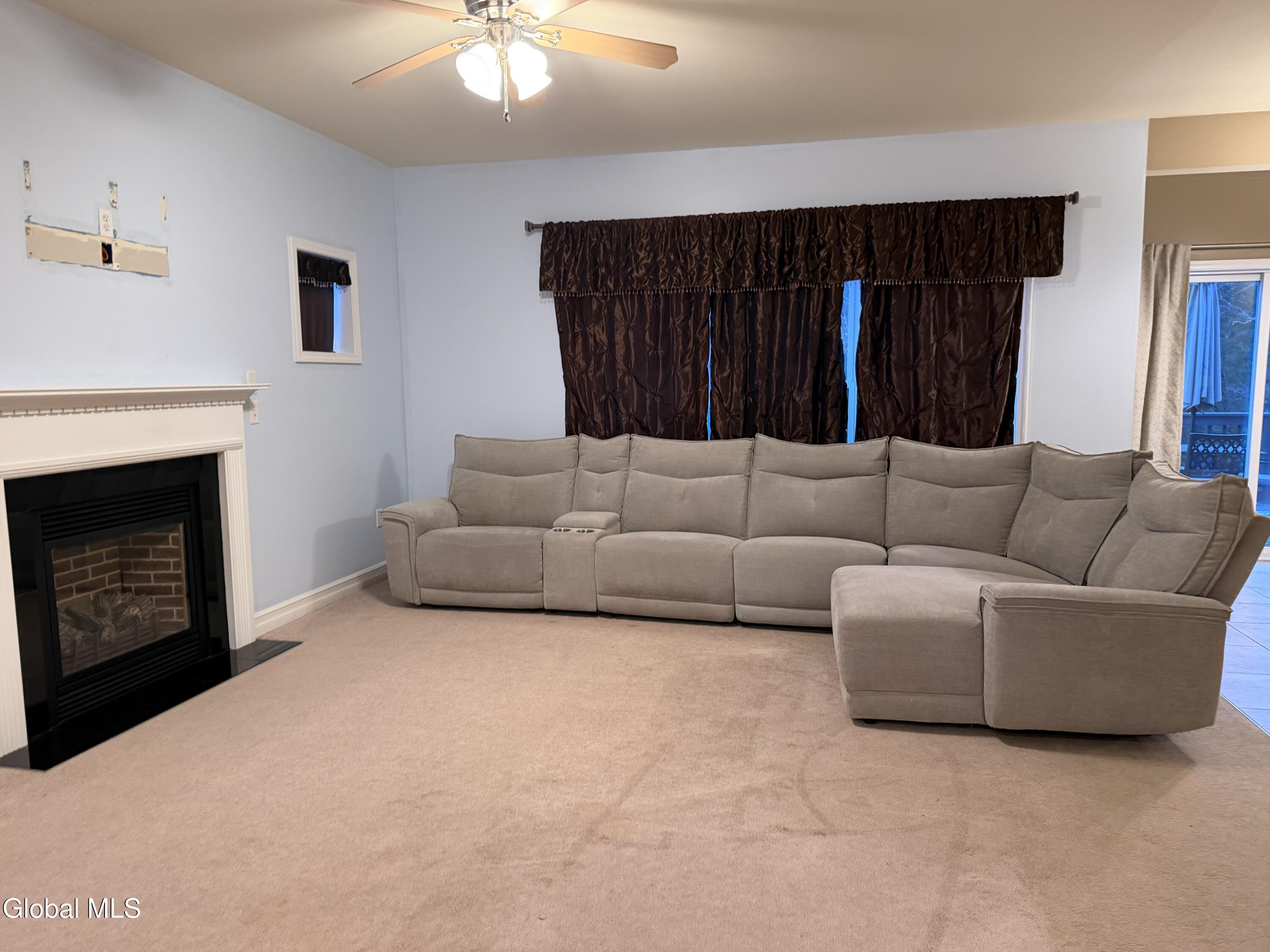 902 Shardon Court Schenectady NY 12306