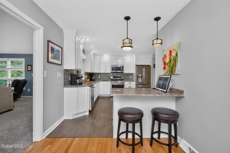21 Park Place Delmar NY 12054