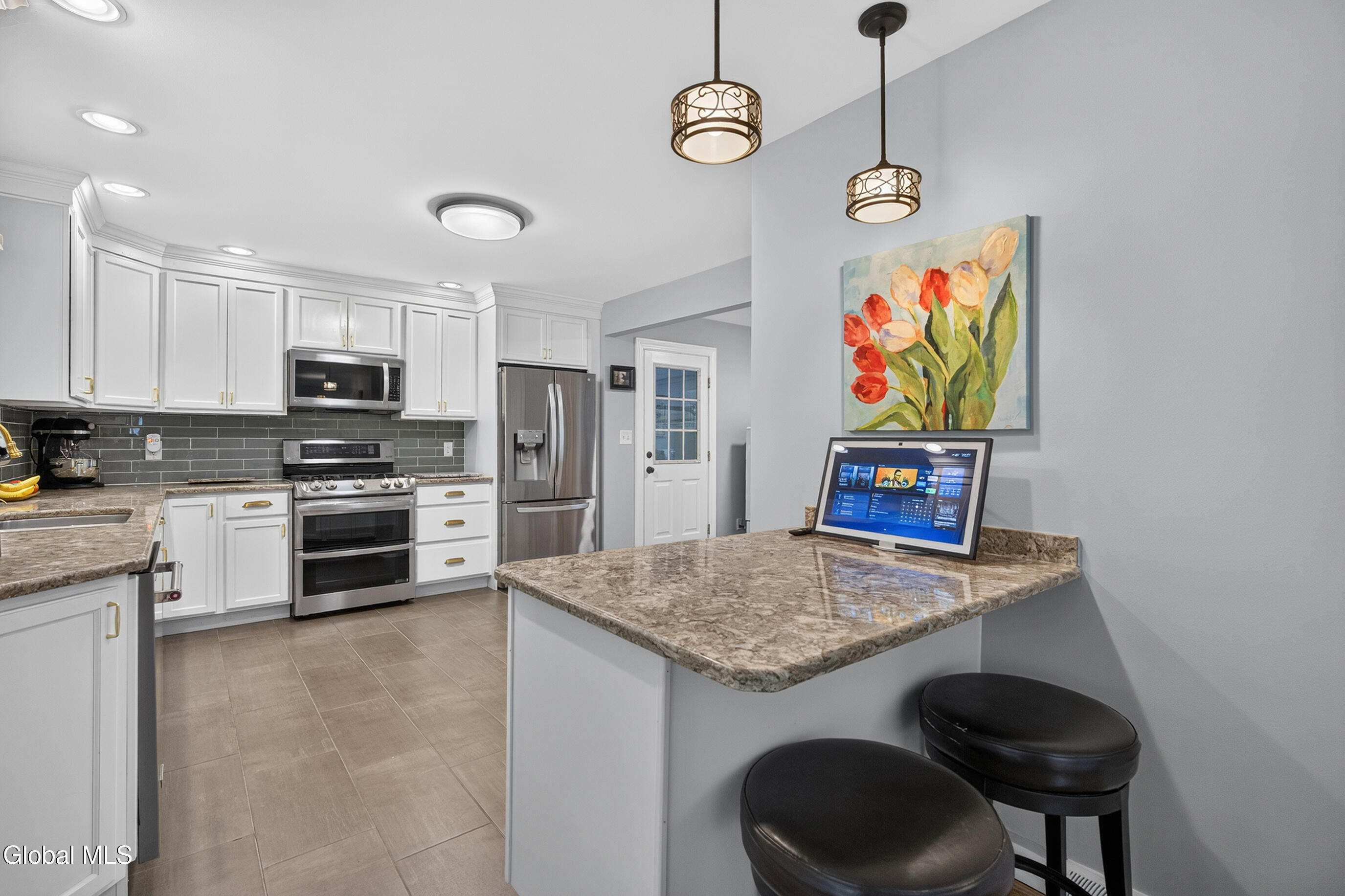 21 Park Place Delmar NY 12054