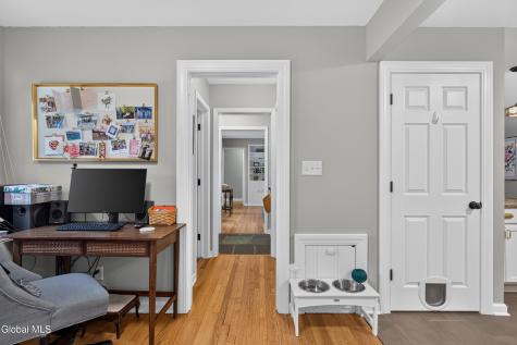 21 Park Place Delmar NY 12054