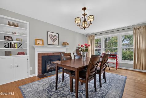 21 Park Place Delmar NY 12054