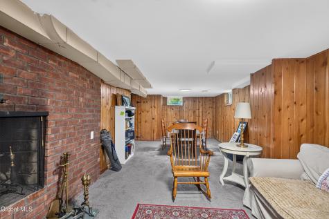 21 Park Place Delmar NY 12054