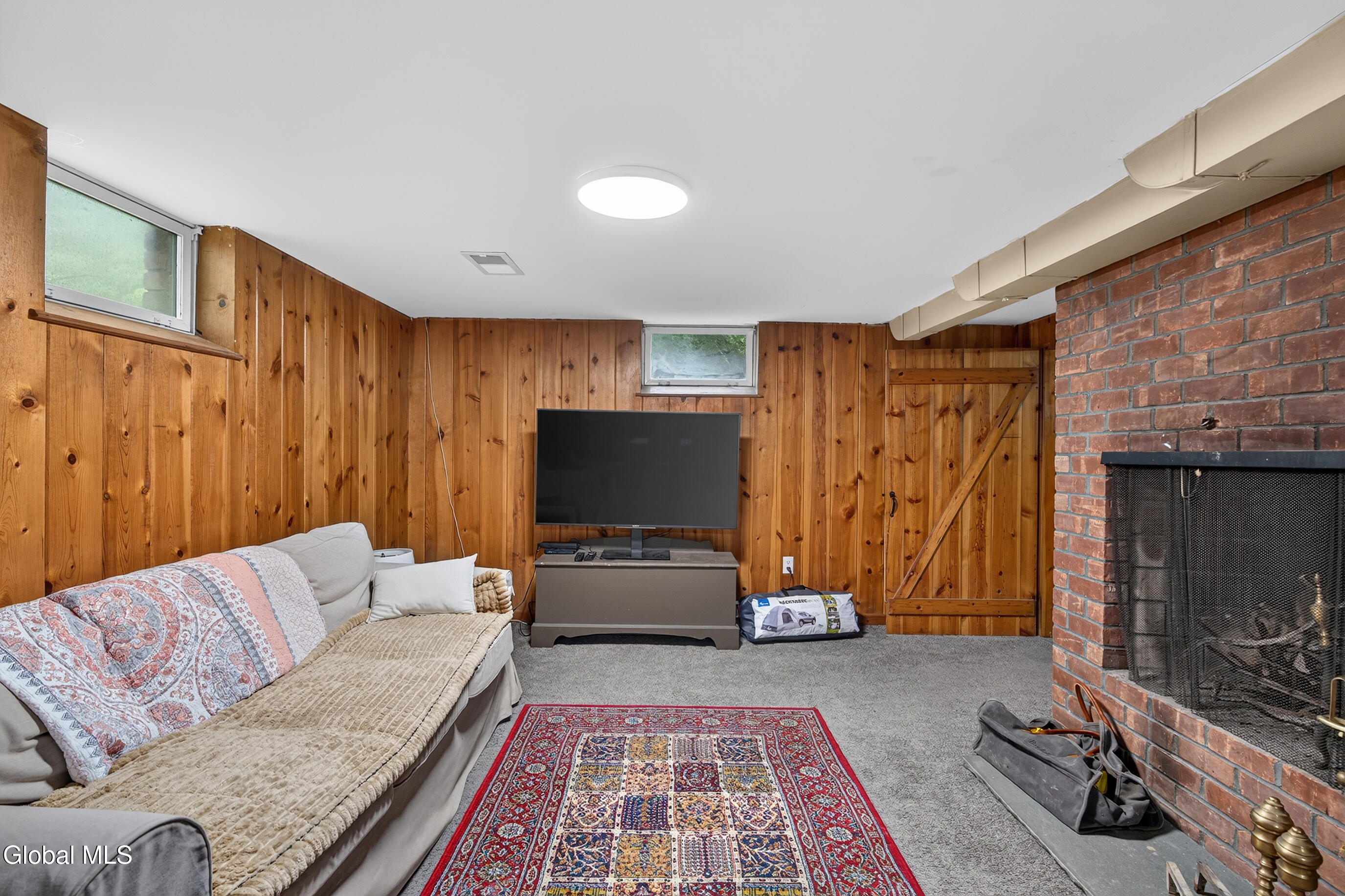 21 Park Place Delmar NY 12054