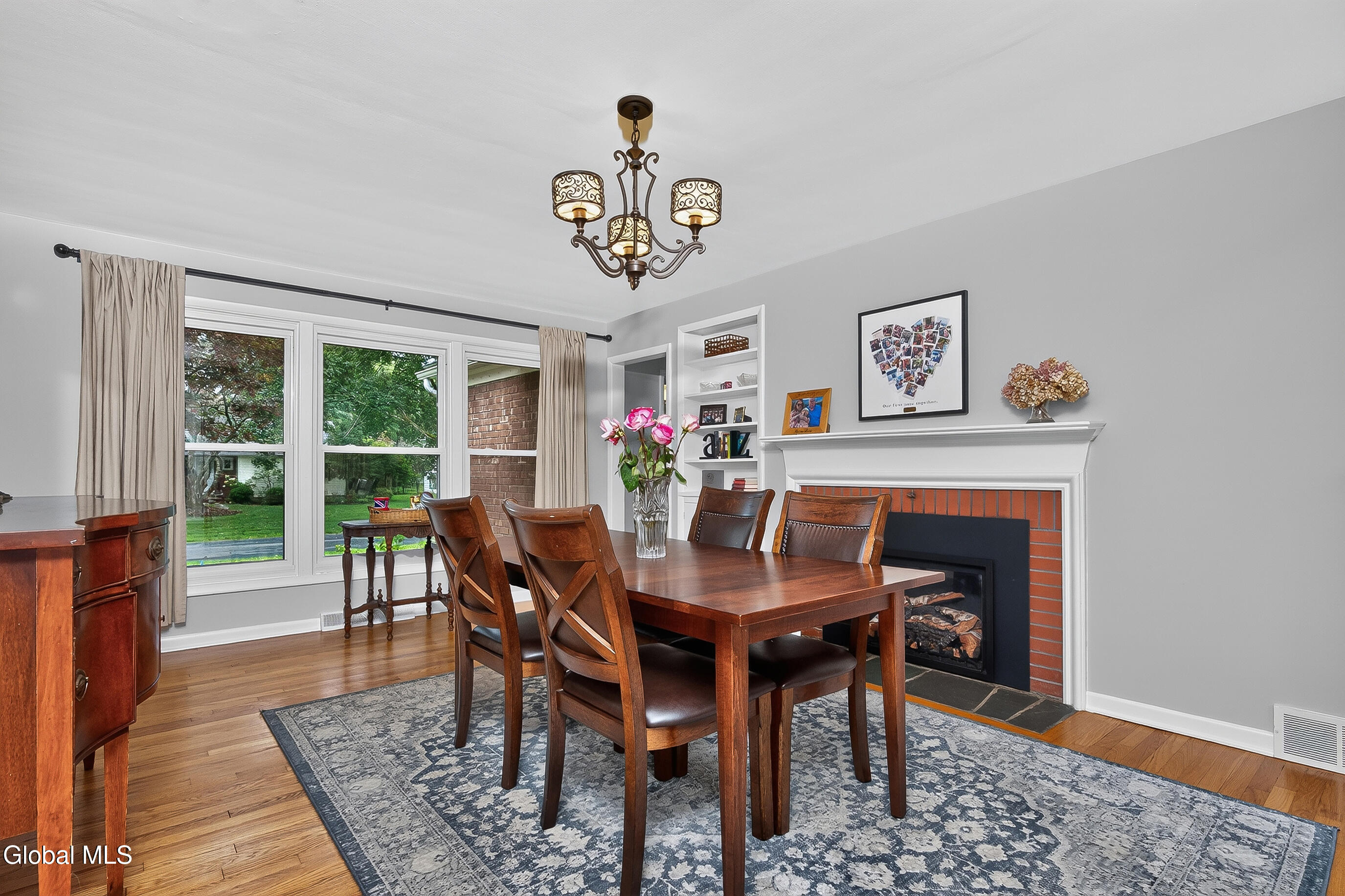 21 Park Place Delmar NY 12054