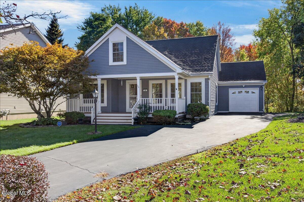 39 Victoria Way Albany NY 12209