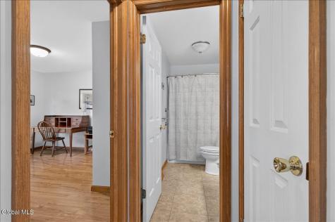 39 Victoria Way Albany NY 12209