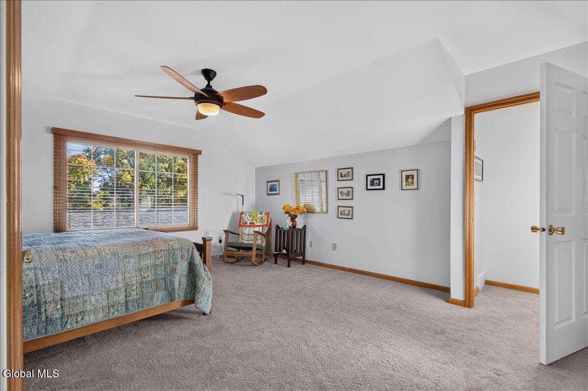 39 Victoria Way Albany NY 12209