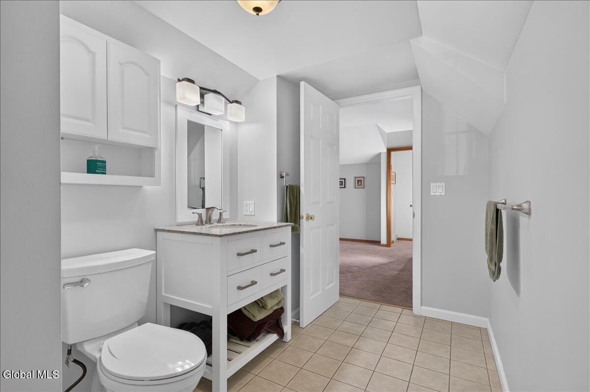 39 Victoria Way Albany NY 12209
