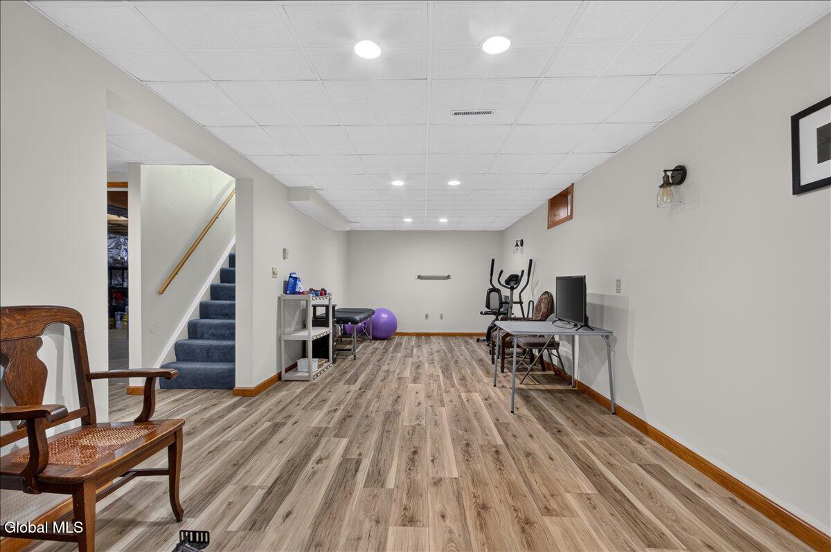 39 Victoria Way Albany NY 12209