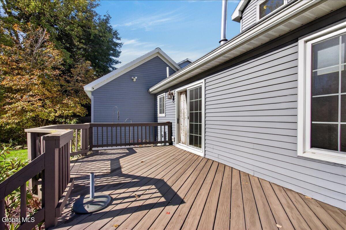 39 Victoria Way Albany NY 12209