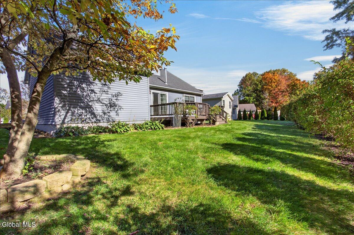 39 Victoria Way Albany NY 12209