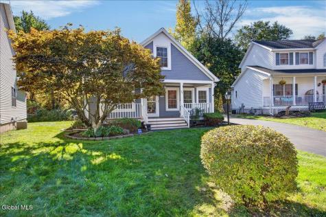 39 Victoria Way Albany NY 12209