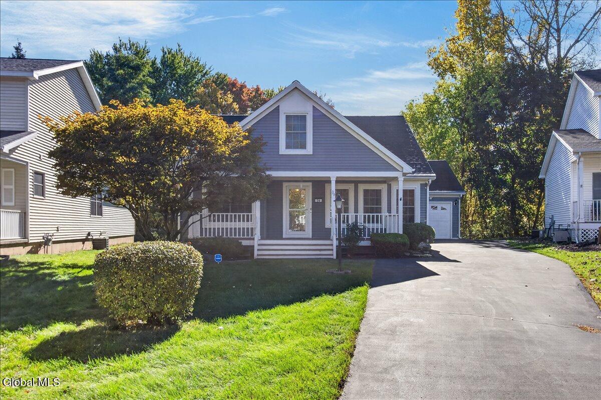 39 Victoria Way Albany NY 12209