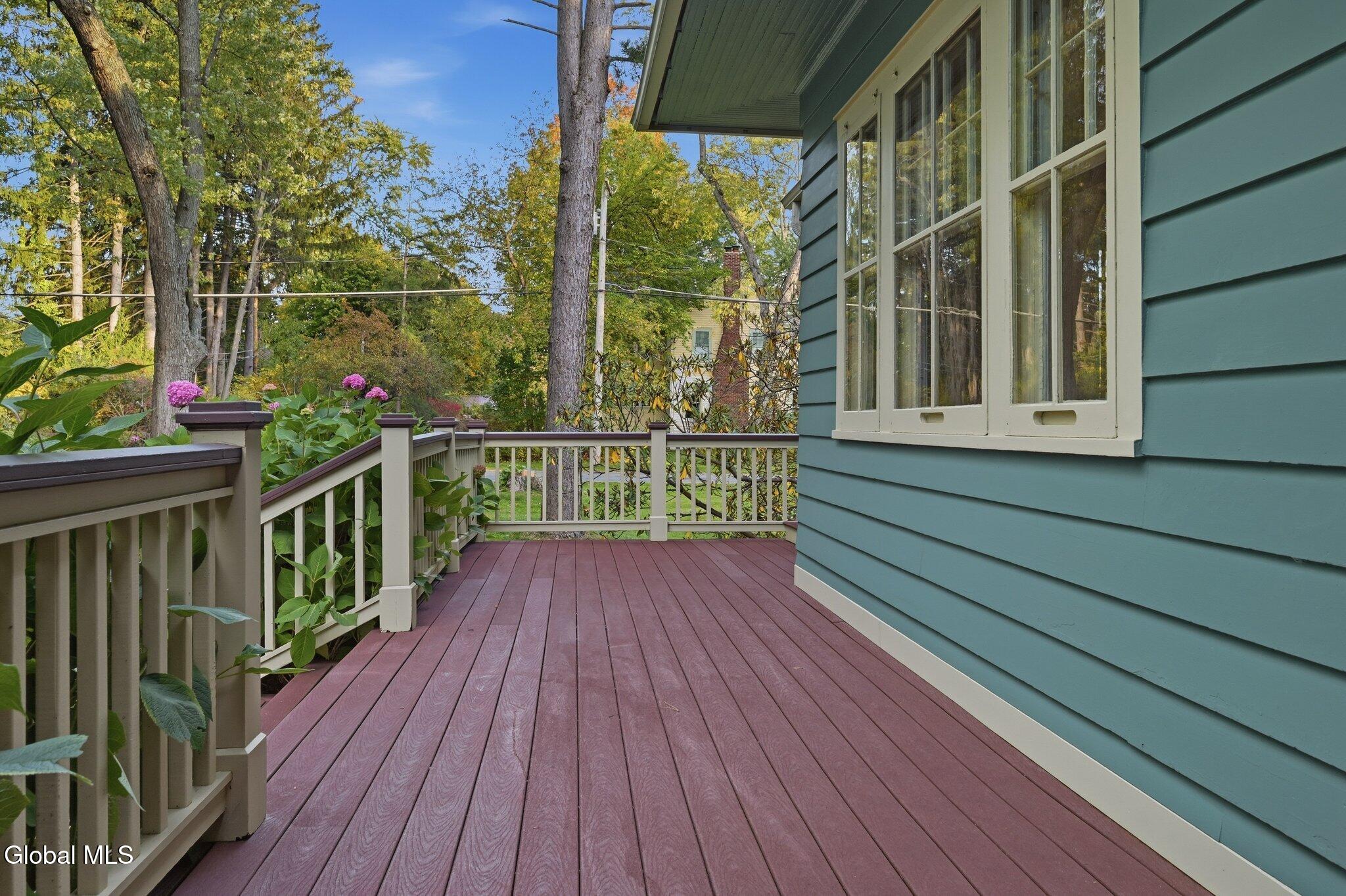 802 Charles Street Schenectady NY 12302