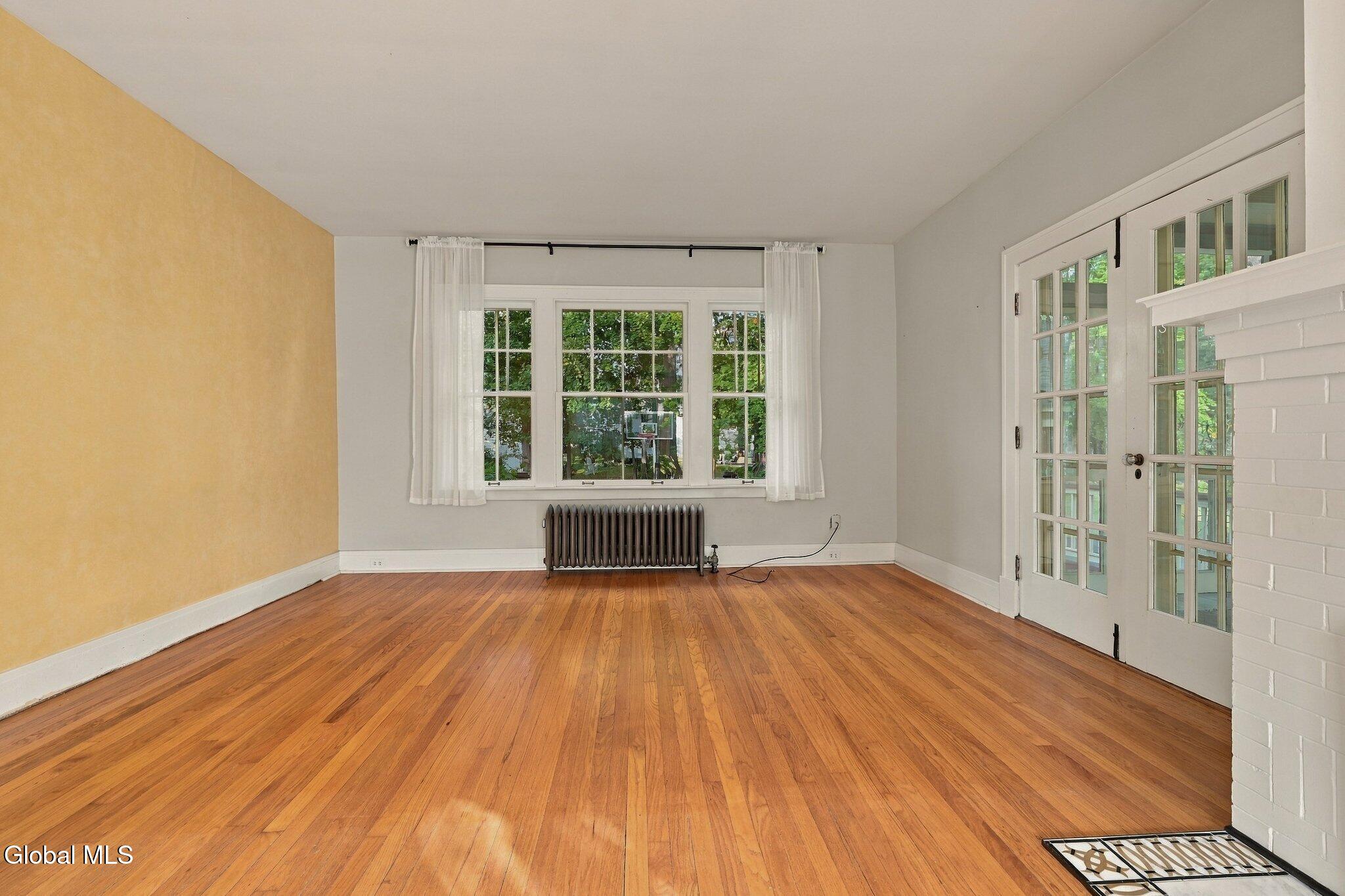 802 Charles Street Schenectady NY 12302