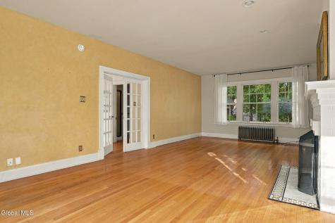 802 Charles Street Schenectady NY 12302