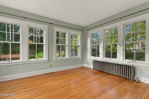 802 Charles Street Schenectady NY 12302