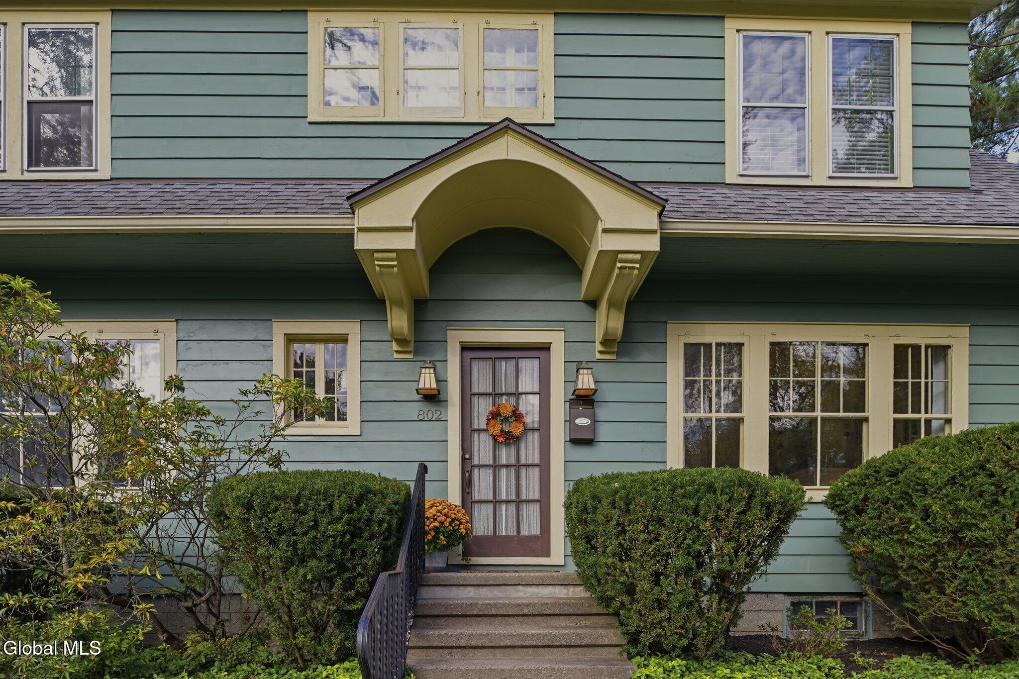802 Charles Street Schenectady NY 12302