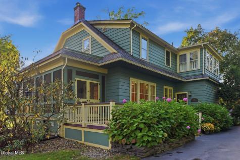 802 Charles Street Schenectady NY 12302