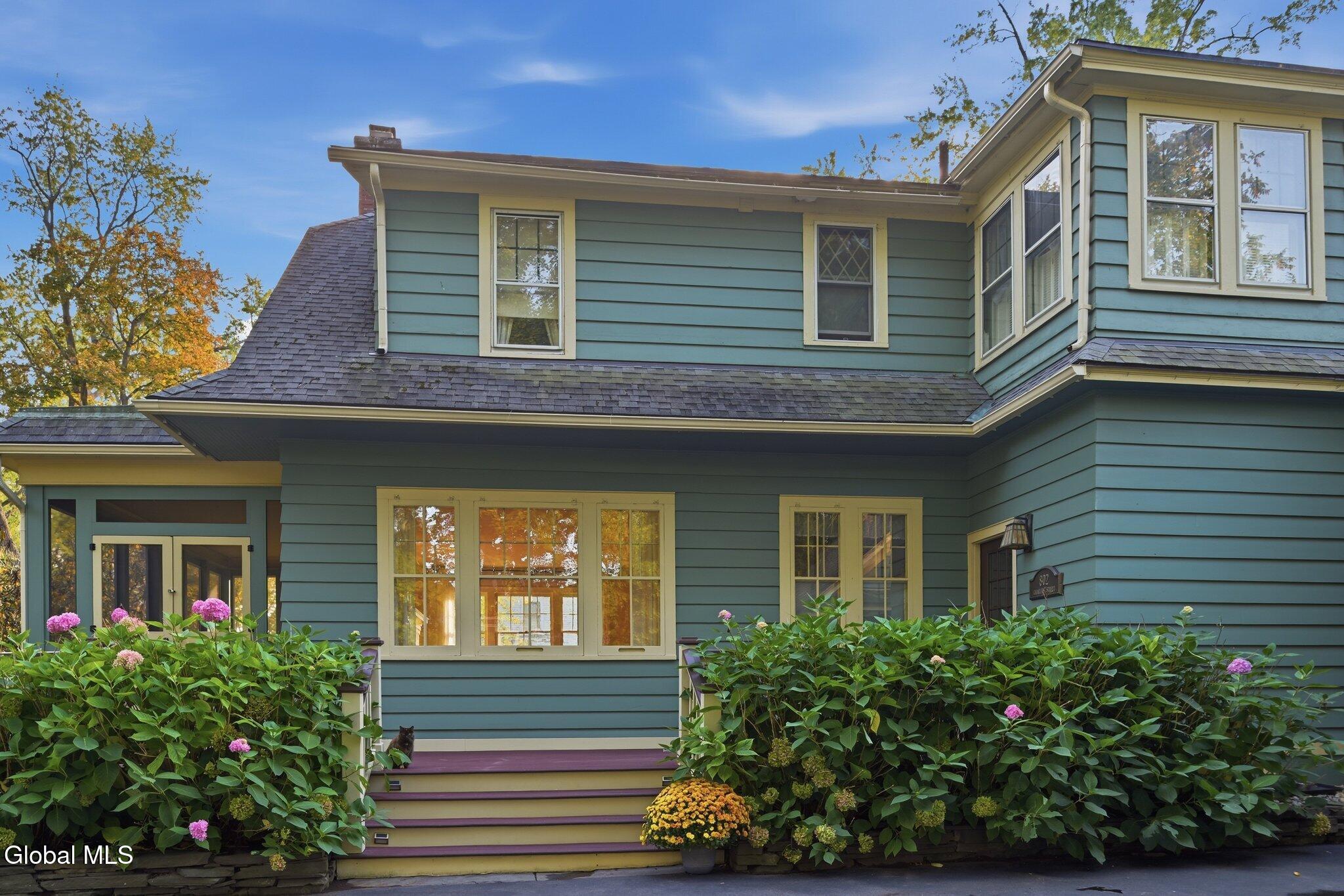 802 Charles Street Schenectady NY 12302